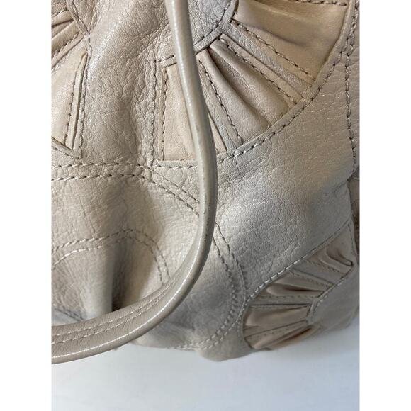 COACH 16504 LARGE SIGNATURE PRINT BONE COLOR SHOULDER BAG - Picture 11 of 16